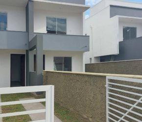 Casa no Bairro Rio Vermelho em Florianópolis com 3 Dormitórios (2 suítes) e 92 m² - CA0993