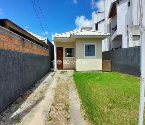Casa no Bairro Rio Vermelho em Florianópolis com 3 Dormitórios (1 suíte) - 17931