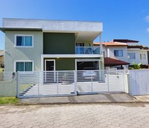 Casa no Bairro Rio Vermelho em Florianópolis com 4 Dormitórios (3 suítes) e 200 m² - 1317