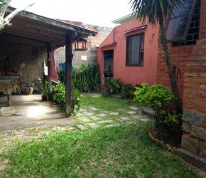 Casa no Bairro Rio Vermelho em Florianópolis com 2 Dormitórios - CA0179