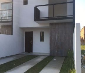 Casa no Bairro Rio Vermelho em Florianópolis com 2 Dormitórios (2 suítes) e 80 m² - SO0351