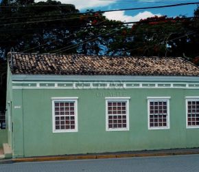 Casa no Bairro Sambaqui em Florianópolis com 4 Dormitórios - RMX941