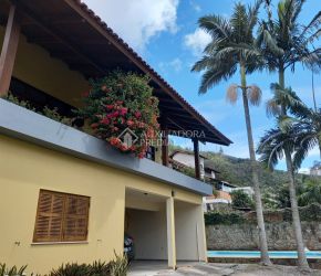 Casa no Bairro Trindade em Florianópolis com 3 Dormitórios (1 suíte) - 351707