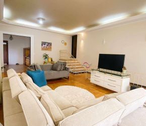 Casa no Bairro Trindade em Florianópolis com 5 Dormitórios (3 suítes) e 411 m² - CA0048