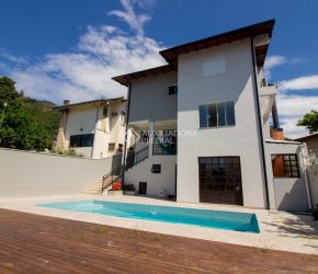 Casa no Bairro Trindade em Florianópolis com 4 Dormitórios (1 suíte) - 465600