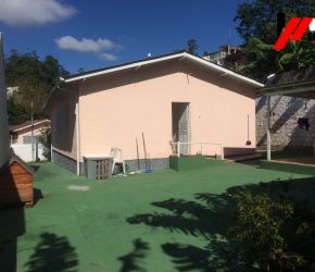 Casa no Bairro Trindade em Florianópolis com 4 Dormitórios - CA00267V