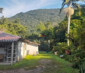 Outros Imóveis no Bairro Rio Vermelho em Florianópolis com 3 Dormitórios - 3931