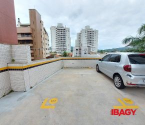 Outros Imóveis no Bairro Trindade em Florianópolis com 12 m² - 114648