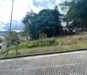 Terreno no Bairro Córrego Grande em Florianópolis com 700.6 m² - T13