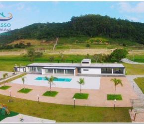 Terreno no Bairro Ingleses em Florianópolis com 2645 m² - TE0053