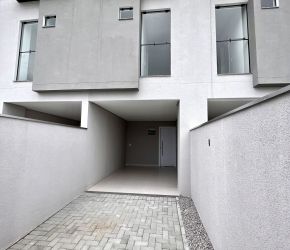Casa no Bairro Figueira em Gaspar com 2 Dormitórios (2 suítes) e 75 m² - 243