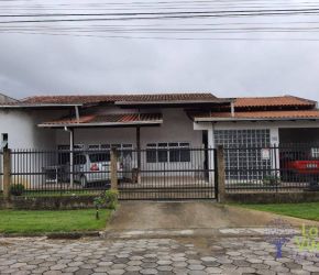 Casa no Bairro Figueira em Gaspar com 5 Dormitórios (2 suítes) e 250 m² - CA0536