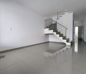 Casa no Bairro Margem Esquerda em Gaspar com 2 Dormitórios e 91.88 m² - 4630153
