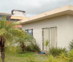 Casa em Imbituba com 2 Dormitórios (1 suíte) - 399551