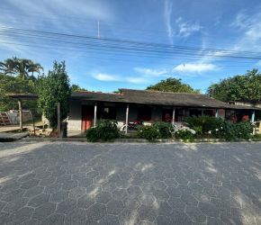 Casa em Imbituba com 4 Dormitórios - 655019