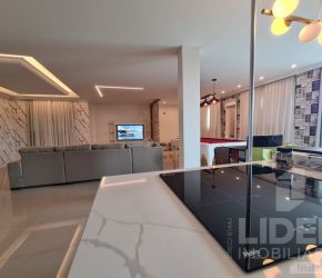 Apartamento no Bairro Nações em Indaial com 206 m² - 5365092