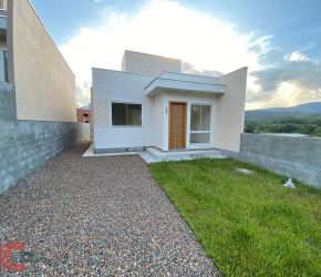 Casa no Bairro Arapongas em Indaial com 2 Dormitórios e 40 m² - 4071523
