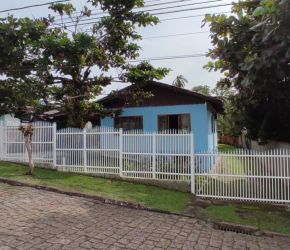 Casa no Bairro Carijós em Indaial com 3 Dormitórios (1 suíte) - C035_2-2580773