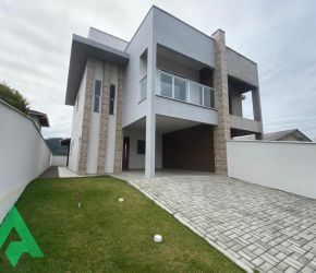 Casa no Bairro Estrada das Areias em Indaial com 3 Dormitórios (1 suíte) e 156 m² - 1335298