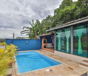 Casa no Bairro Tapajós em Indaial com 5 Dormitórios e 300 m² - 590211017-81