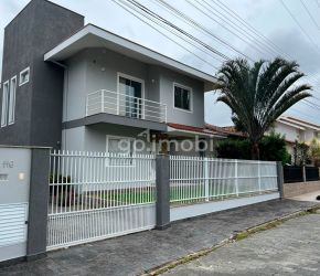 Casa no Bairro Tapajós em Indaial com 3 Dormitórios (1 suíte) e 217.73 m² - 4910451
