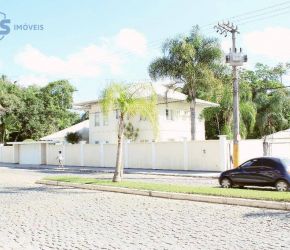 Casa no Bairro Tapajós em Indaial com 4 Dormitórios (1 suíte) e 660 m² - CA0865