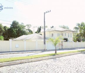 Casa no Bairro Tapajós em Indaial com 4 Dormitórios (1 suíte) e 660 m² - CA0865