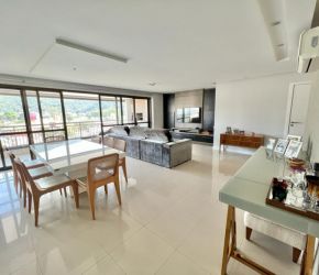Apartamento no Bairro Fazenda em Itajaí com 3 Dormitórios (2 suítes) e 167 m² - 555