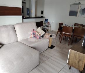 Apartamento no Bairro Fazenda em Itajaí com 2 Dormitórios (1 suíte) e 87 m² - 2257