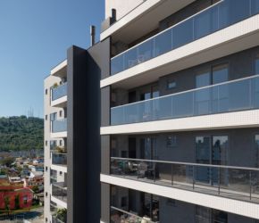Apartamento no Bairro São Judas em Itajaí com 1 Dormitórios (1 suíte) e 68.86 m² - 3370