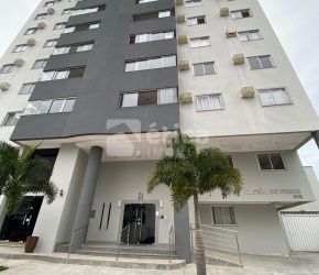 Apartamento no Bairro Vila Operária em Itajaí com 2 Dormitórios (1 suíte) e 96 m² - 2141