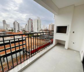 Apartamento no Bairro Vila Operária em Itajaí com 3 Dormitórios (3 suítes) e 117 m² - 584