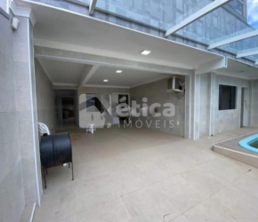 Casa no Bairro Santa Regina em Itajaí com 3 Dormitórios (4 suítes) e 383 m² - 2288