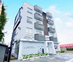 Apartamento no Bairro América em Joinville com 1 Dormitórios e 39 m² - 05088.001