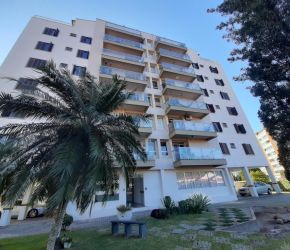 Apartamento no Bairro América em Joinville com 3 Dormitórios (1 suíte) e 219 m² - KA389