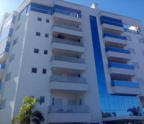 Apartamento no Bairro América em Joinville com 3 Dormitórios (3 suítes) e 138 m² - SA166