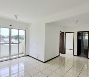 Apartamento no Bairro Anita Garibaldi em Joinville com 3 Dormitórios (1 suíte) e 72 m² - 02000.003