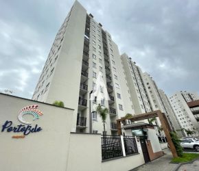 Apartamento no Bairro Bucarein em Joinville com 2 Dormitórios - 24228