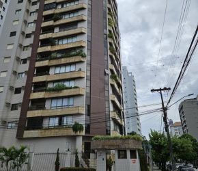 Apartamento no Bairro Centro em Joinville com 3 Dormitórios (1 suíte) e 177 m² - LG9226