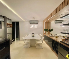 Apartamento no Bairro Centro em Joinville com 2 Dormitórios (2 suítes) e 76.24 m² - BU53745V