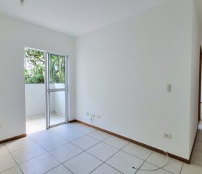 Apartamento no Bairro Costa e Silva em Joinville com 2 Dormitórios e 51 m² - 05274.001