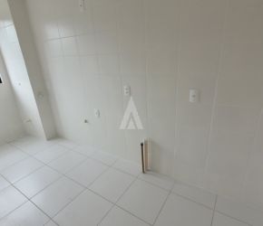 Apartamento no Bairro Floresta em Joinville com 2 Dormitórios e 50 m² - 13408.001