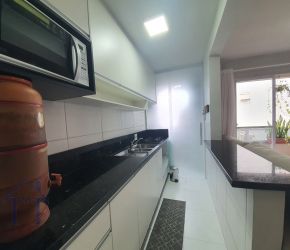 Apartamento no Bairro Glória em Joinville com 3 Dormitórios (1 suíte) e 62.36 m² - TT0382V