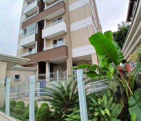 Apartamento no Bairro Glória em Joinville com 3 Dormitórios (1 suíte) e 87 m² - KA331