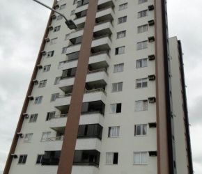 Apartamento no Bairro Glória em Joinville com 3 Dormitórios (1 suíte) e 85 m² - LG1937