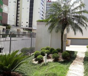 Apartamento no Bairro Glória em Joinville com 3 Dormitórios (1 suíte) e 91 m² - SA123