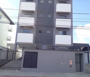 Apartamento no Bairro Glória em Joinville com 2 Dormitórios e 61 m² - Ap-374