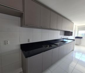 Apartamento no Bairro Glória em Joinville com 3 Dormitórios (3 suítes) e 138 m² - 2055