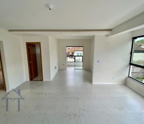 Apartamento no Bairro Iririú em Joinville com 3 Dormitórios (1 suíte) e 88.5 m² - TT0757V