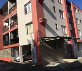 Apartamento no Bairro Saguaçú em Joinville com 3 Dormitórios (1 suíte) e 83 m² - AP02046
